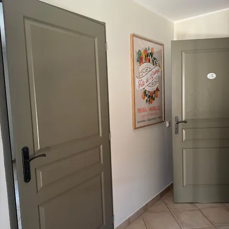 La Fourniere Pensjonat Illats